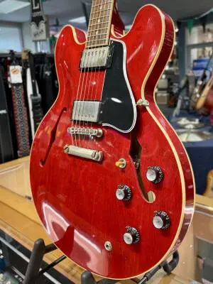 Gibson Custom Shop - Murphy Lab '61 ES-335 Ultra Lite Aged - Sixties Cherry 2