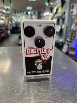 Electro-Harmonix Nano Bigmuff Pi Pedal | Long & McQuade