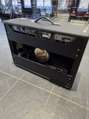 Fender 65 DELUXE REVERB 2