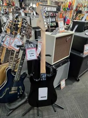 SQUIER AFF STRAT MN WPG BLK 2