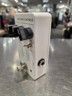 JHS Pedals - JHS 3 ROTARY CH 2