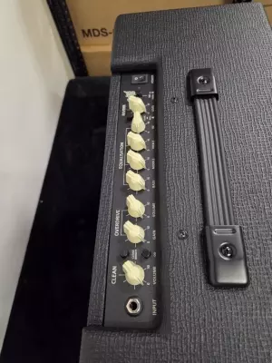 Blackstar Amplification - DEBUT-100R-BLK 3