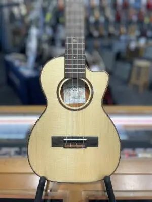 Leho - Tenor Ukulele, Spruce / Spalted Maple, Thin Body