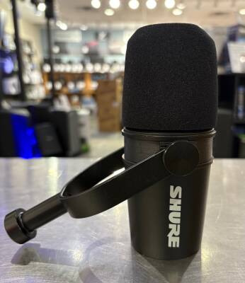 Gear Hunter | Shure - MV7X