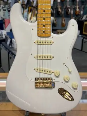 Fender - Limited Edition American Vintage II 1957 Stratocaster, Flame Maple Fingerboard - White Blonde