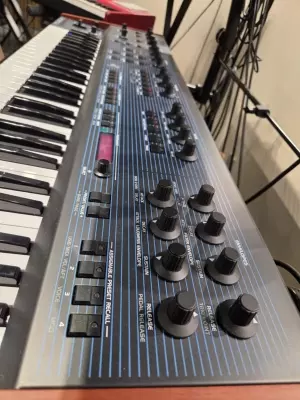 Behringer - UB-XA 2