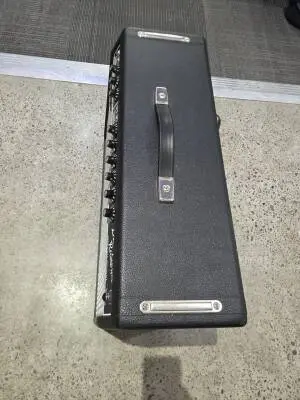 FENDER 65 DELUXE REVERB 2