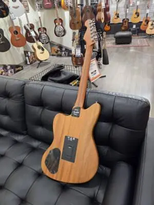 FENDER ACOUSTASONIC PLAYER JAZZMASTER 2