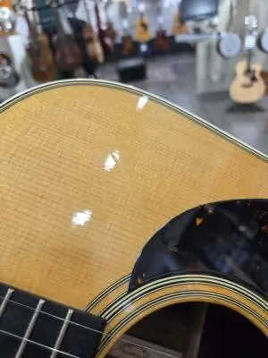 Martin Guitars - D-28 2017 2