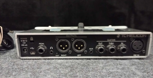 TC-Helicon - PLAY ELECTRIC 2