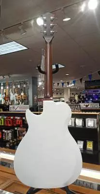 Godin Guitars - G48458 2