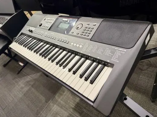 Yamaha - PSRE463 2