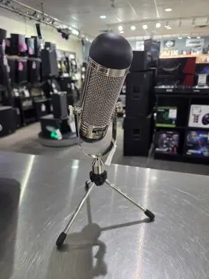 BEHRINGER BVR84 USB MICROPHONE 2