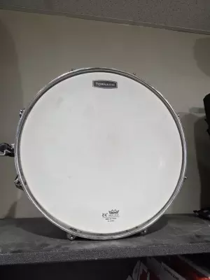 TORNADO SNARE DRUM - BURGUNDY