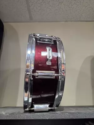 TORNADO SNARE DRUM - BURGUNDY 2