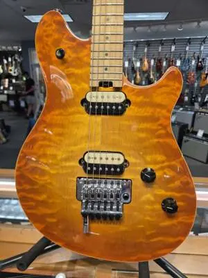 EVH Wolfgang Special QM, Baked Maple Fingerboard - Solar