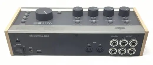 UA-Volt 4 USB Interface 2