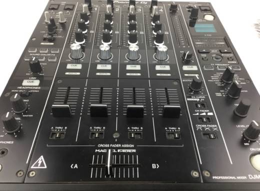 PIONEER - DJM-900NXS2 4-CHANNEL PRO DJ DIGITAL MIXER 2