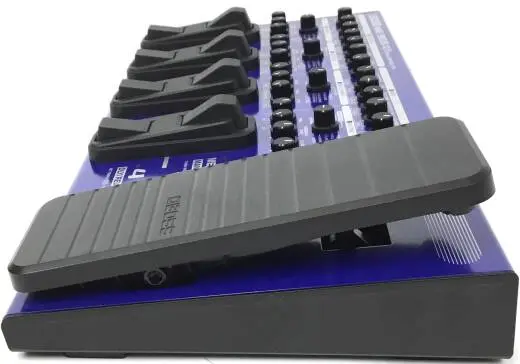 BOSS - Bass Multi Effects 2