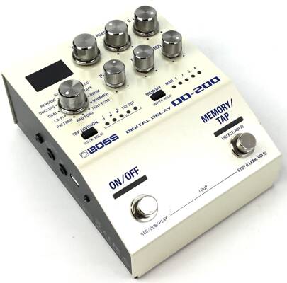 BOSS DD-200 Digital Delay | Long & McQuade