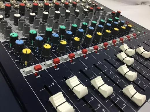 EPM8 - 8 Channel Mixer With Rack Ears 2