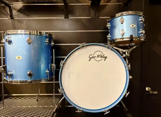 George Way Aristocrat Studio 13, 16, 22 in Million Dollar Baby Blue