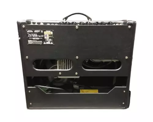 Fender Hot Rod Deville III Amp 2