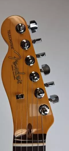 Fender - American Professional II Telecaster Left-Hand 2