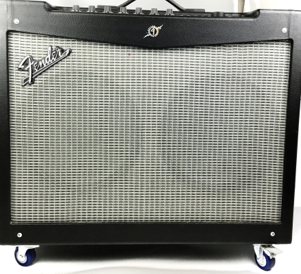 Fender Mustang IV Guitar Amplifier 2