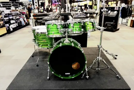 Tama Starclassic Walnut Birch 8, 10, 12, 14, 16, 22 in Shamrock Oyster Finish