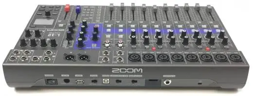 Zoom - LIVETRAK L-12 2