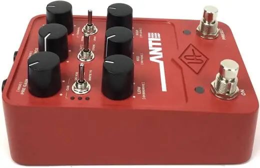 Universal Audio - Anti 1992 High Gain Amp Pedal 2