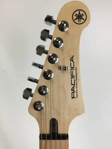 Yamaha - Pacifica Sonic Pink 2