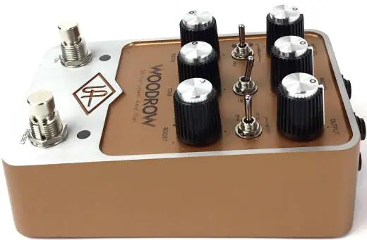Universal Audio - Woodrow '55 Instrument Amp Pedal 2