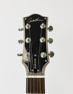 Godin Radium Carbon Black RN 2