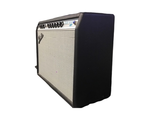 Fender 68 Custom Deluxe Reverb Amp 3