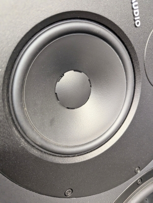 Dynaudio  Core-59 Reference Monitor (LEFT) 3