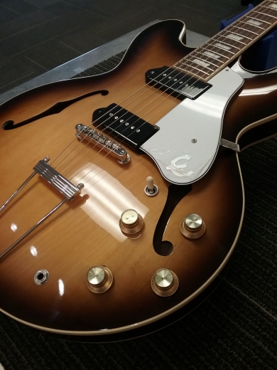 Store Special Product - EPI USA CASINO VINTAGE BURST