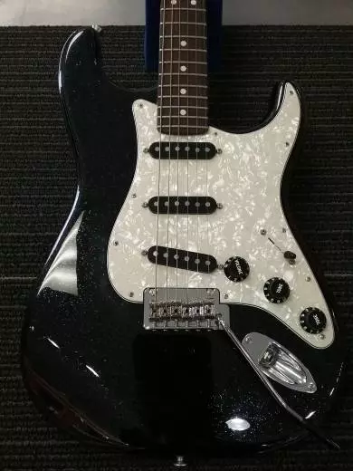 FENDER 70TH ANNIV PLAYER STRAT PF NEBULA NOIR