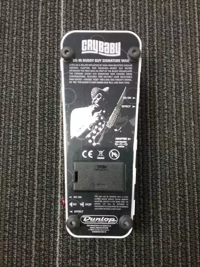 DUNLOP CRYBABY BUDDY GUY SIGN. WAH 2