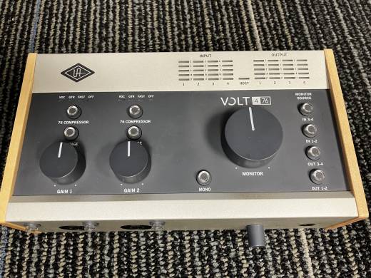 Universal Audio Volt 476 USB Interface With Compressor | Long