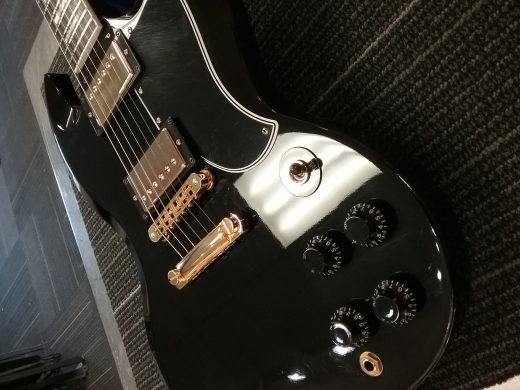 Gear Hunter | Gibson Custom Shop - GIBSON SG CUSTOM EBONY GH (300)