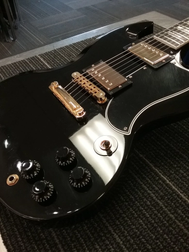 Gibson Custom Shop - GIBSON SG CUSTOM EBONY GH (300) 4