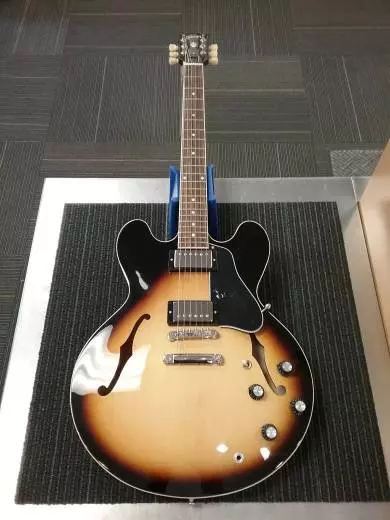 GIBSON ES-335 VINTAGE BURST W/C 2