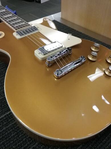Store Special Product - GIBSON LP DELUXE 70S GOLDTOP