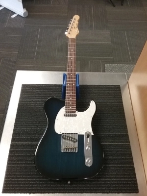 G&L ASAT CLASSIC TRIBUTE BLUE 2