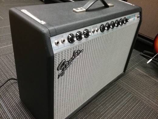 Store Special Product - FENDER 68 CUSTOM DELUXE REVERB