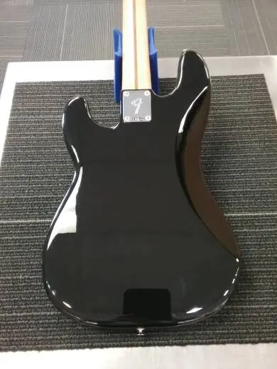 FENDER PLAYER II P-BASS MPL BLK 2