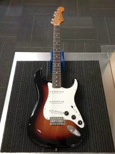 Squier - 037-4010-500 2