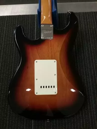 Squier - 037-4010-500 2